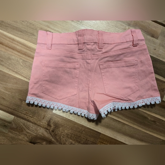 Charming Pink Kids Shorts with Lace Trim - Picture 2 of 3